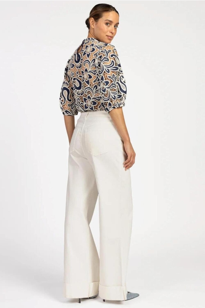 VANESSE CO 687 110107 CREAM3